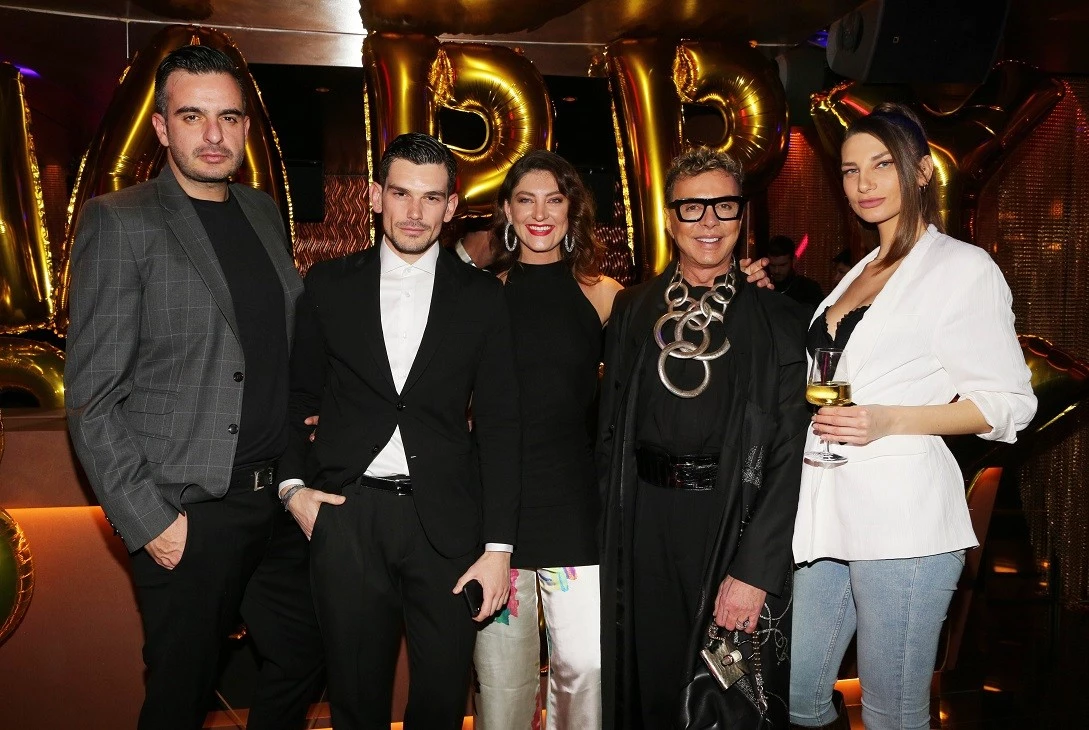 Zuka Athens | Ποιους Έλληνες celebrities είδαμε στα γενέθλια του Πλάτωνα Παπαγιαννόπουλου - εικόνα 6