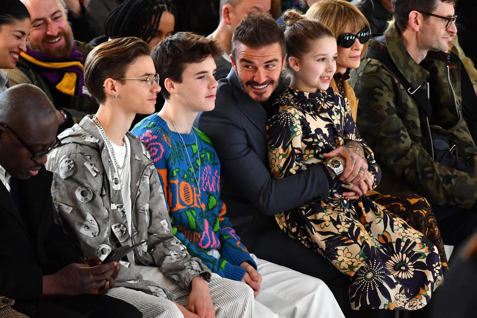 Οι Beckham’s στηρίζουν τη Victoria | Όλες οι φορές που η οικογένεια βρέθηκε στο front row της σχεδιάστριας - εικόνα 10