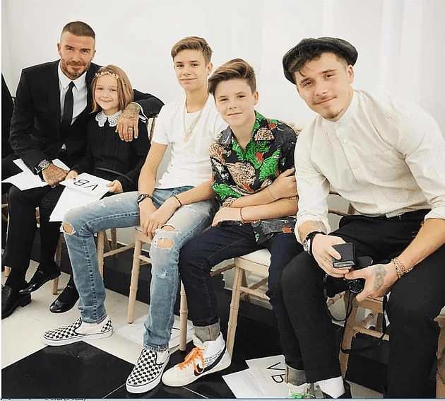 Οι Beckham’s στηρίζουν τη Victoria | Όλες οι φορές που η οικογένεια βρέθηκε στο front row της σχεδιάστριας - εικόνα 7