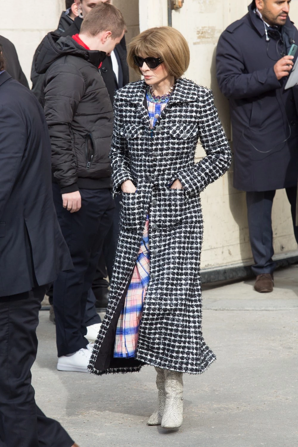 Chanel | Οι stylish front row καλεσμένοι της Virginie Viard που αξίζει να δεις - εικόνα 4