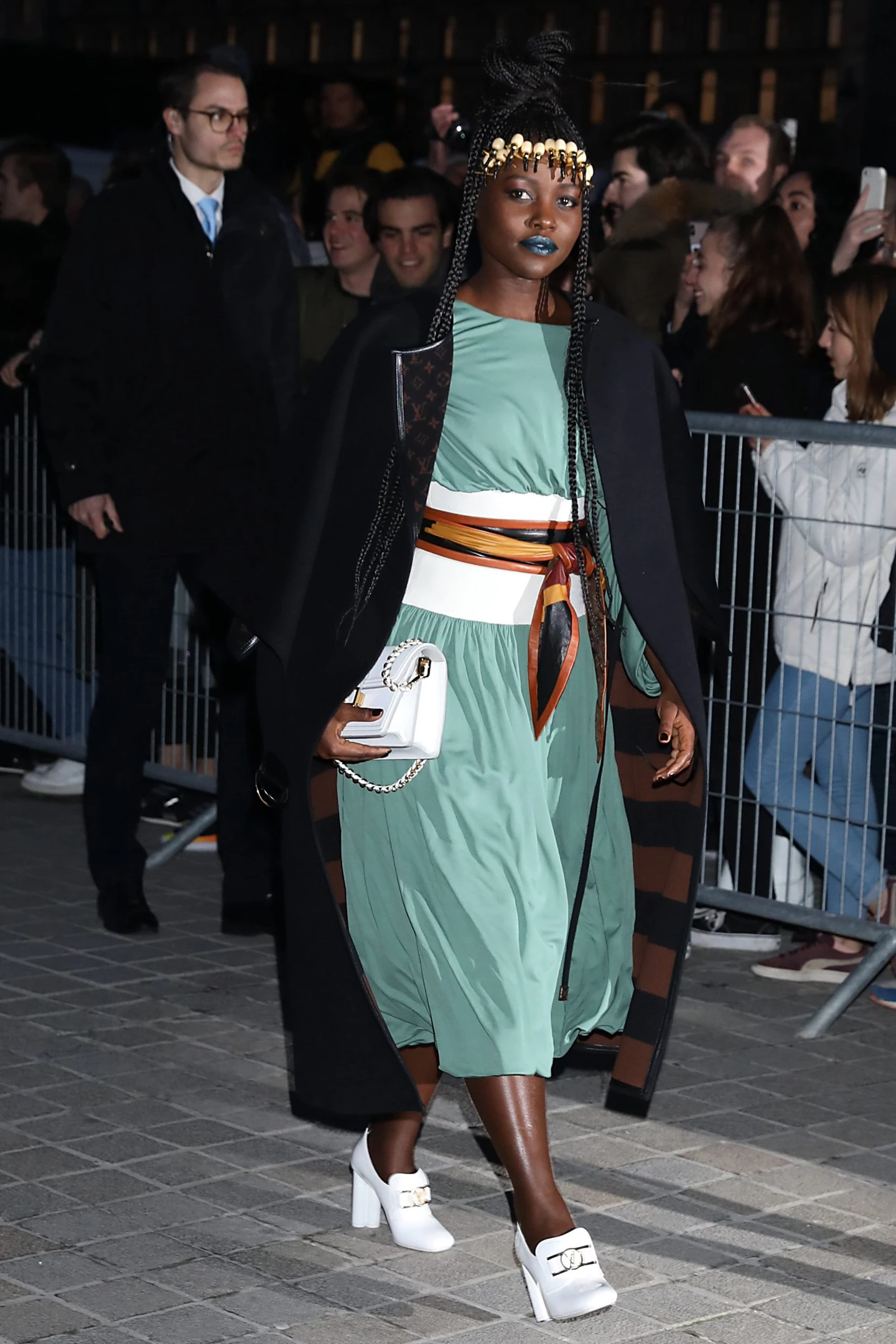 PFW | Λαμπεροί celebrities στην πρώτη σειρά των show Miu Miu και Louis Vuitton - εικόνα 7