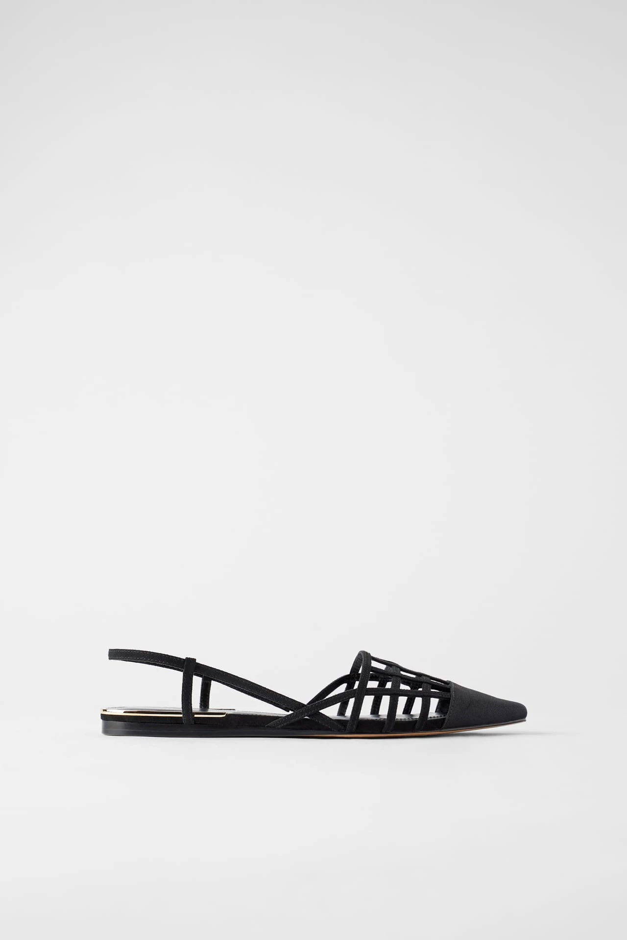 Φλατ παπούτσια από Zara, Mango και H&M που θα αναβαθμίσουν τις ανοιξιάτικες εμφανίσεις σου - εικόνα 6