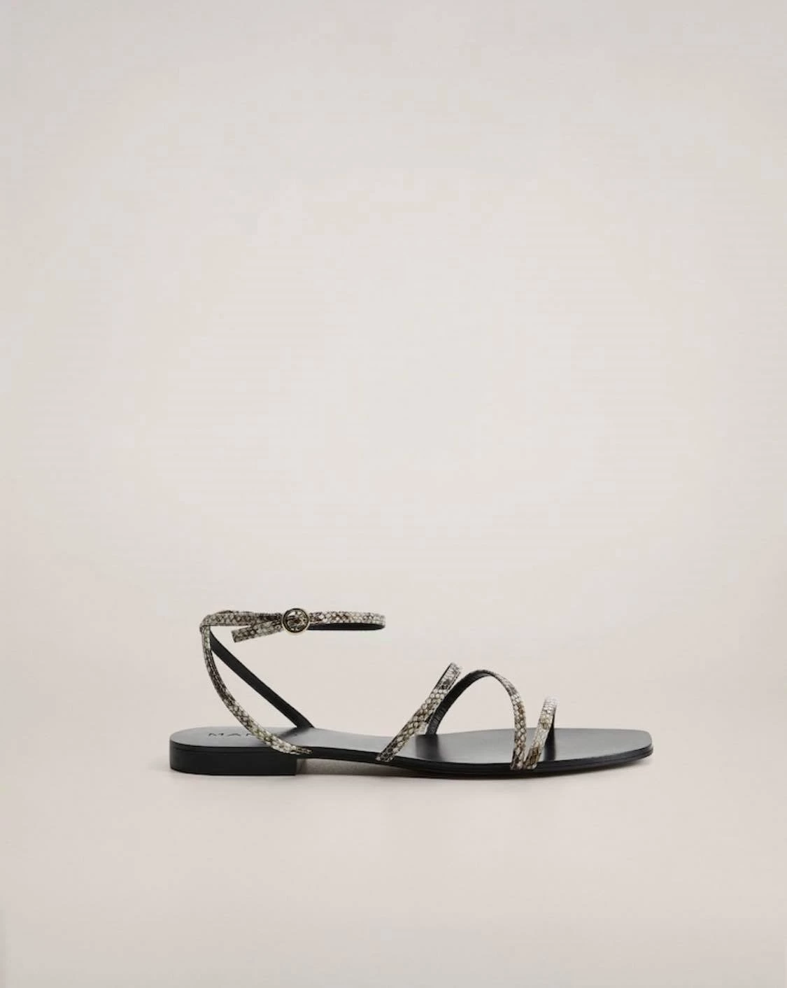 Φλατ παπούτσια από Zara, Mango και H&M που θα αναβαθμίσουν τις ανοιξιάτικες εμφανίσεις σου - εικόνα 9