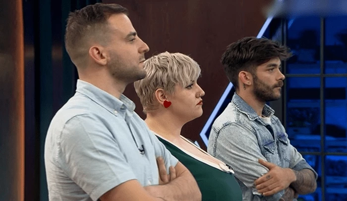 Η νέα δημόσια εμφάνιση του Πανταζάρα με την Αγοραστού εν μέσω καραντίνας, η αλήθεια για τη Βάνα Μπάρμπα και τη φημισμένη βίλα του Ασλάνη στη Μύκονο και όλα τα νέα - εικόνα 4