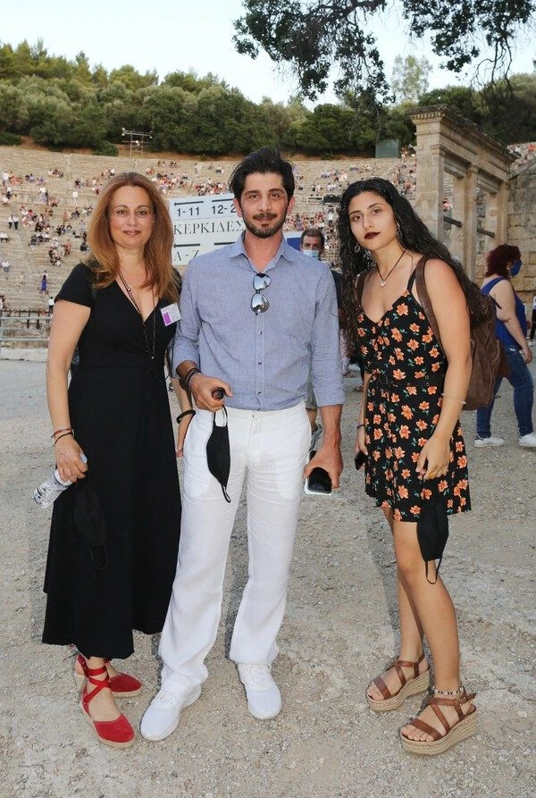 Έξοδος στην Επίδαυρο | Οι εμφανίσεις που ξεχώρισαν στην παράσταση "Πέρσες" - εικόνα 6