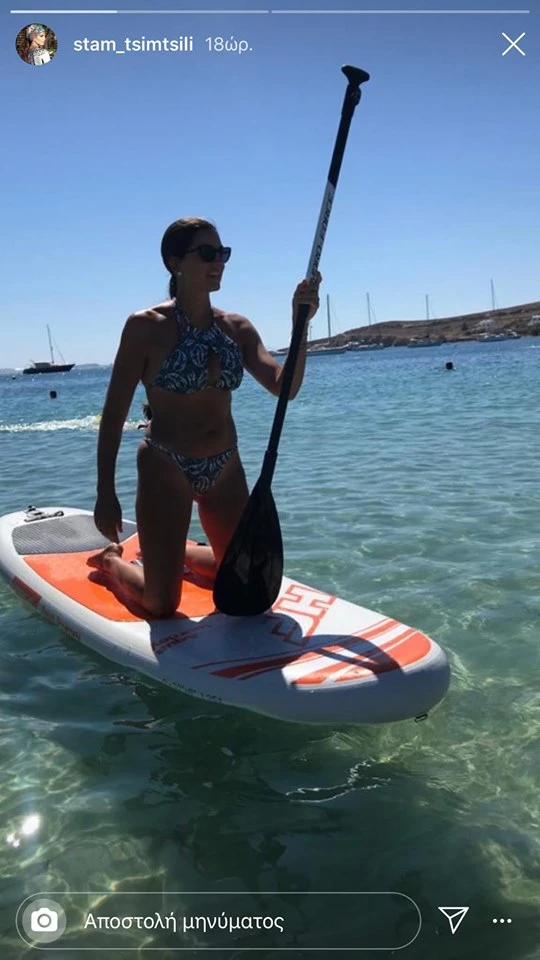Σταματίνα Τσιμτσιλή | Η νέα φωτογραφία με μπικίνι και η συνάντηση με γνωστές δημοσιογράφους στην Πάρο
