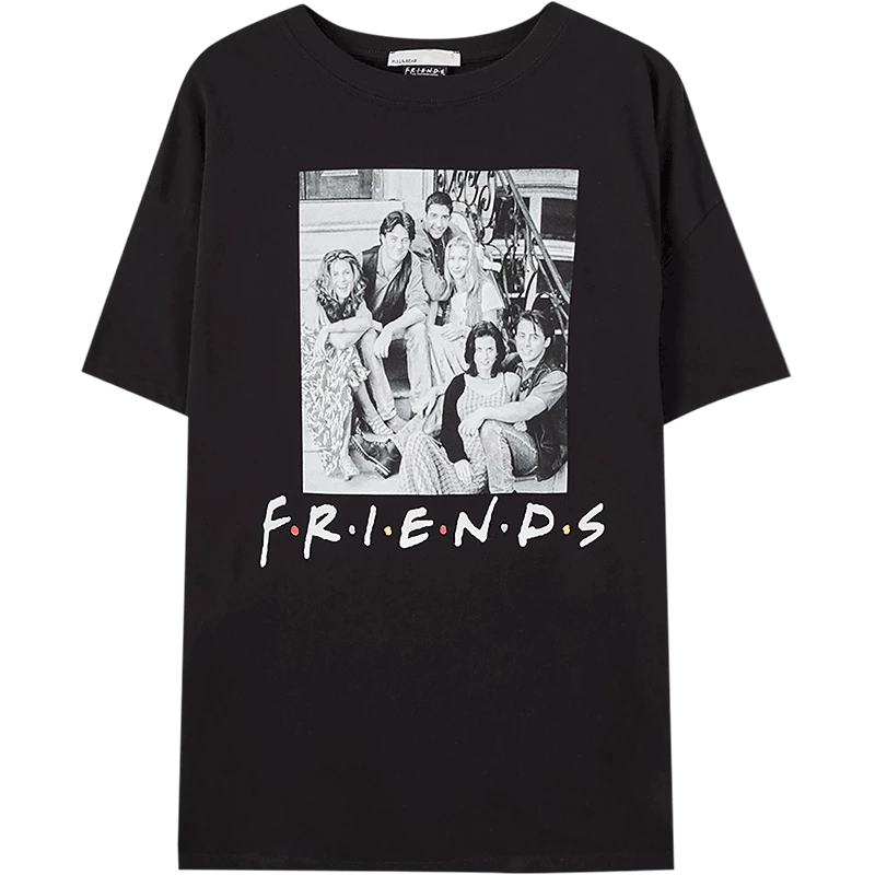 Pull & Bear X FRIENDS | Η καινούργια συλλογή με έμπνευση από τη δημοφιλή σειρά