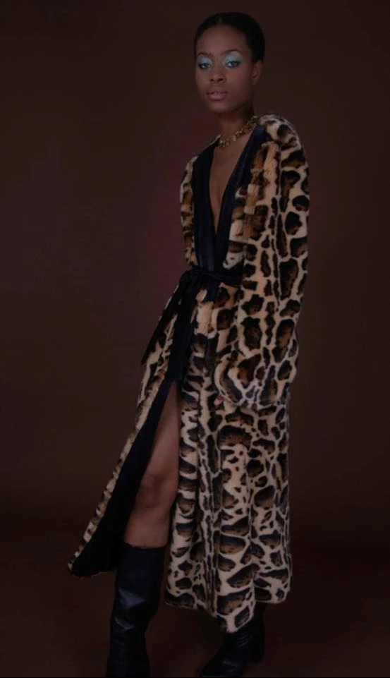 Βρήκαμε την εντυπωσιακή animal print faux γούνα της Μαρίας Ηλιάκη
