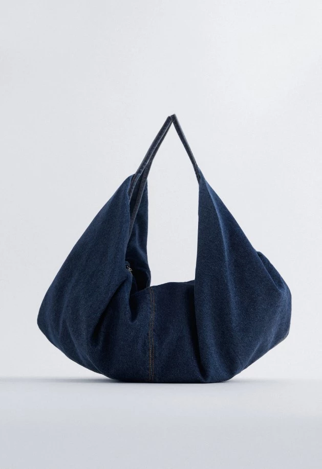 5 tote τσάντες από Zara που κοστίζουν λιγότερο από 20 ευρώ και χωρούν τα πάντα - εικόνα 5