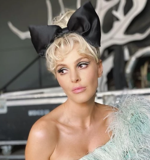 MAD VMA 2020 | Η εντυπωσιακή επιστροφή των βραβείων μέσω του MEGA και τα highlights της βραδιάς - εικόνα 3