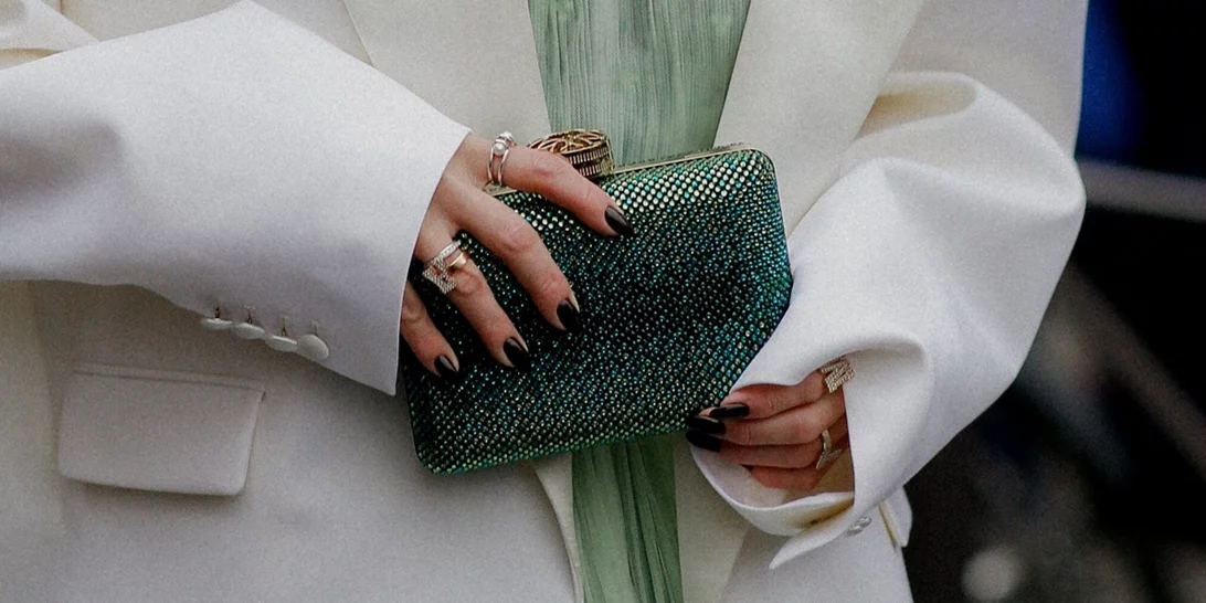 Ξέχασε τα αμυγδαλωτά νύχια | Αυτό είναι το σχήμα που θα κυριαρχήσει το 2024