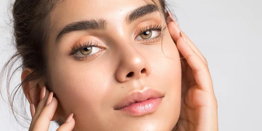 Δοκίμασα το νέο ορό της Clarins και δεν έχω δει το βλέμμα μου ξανά πιο φωτεινό