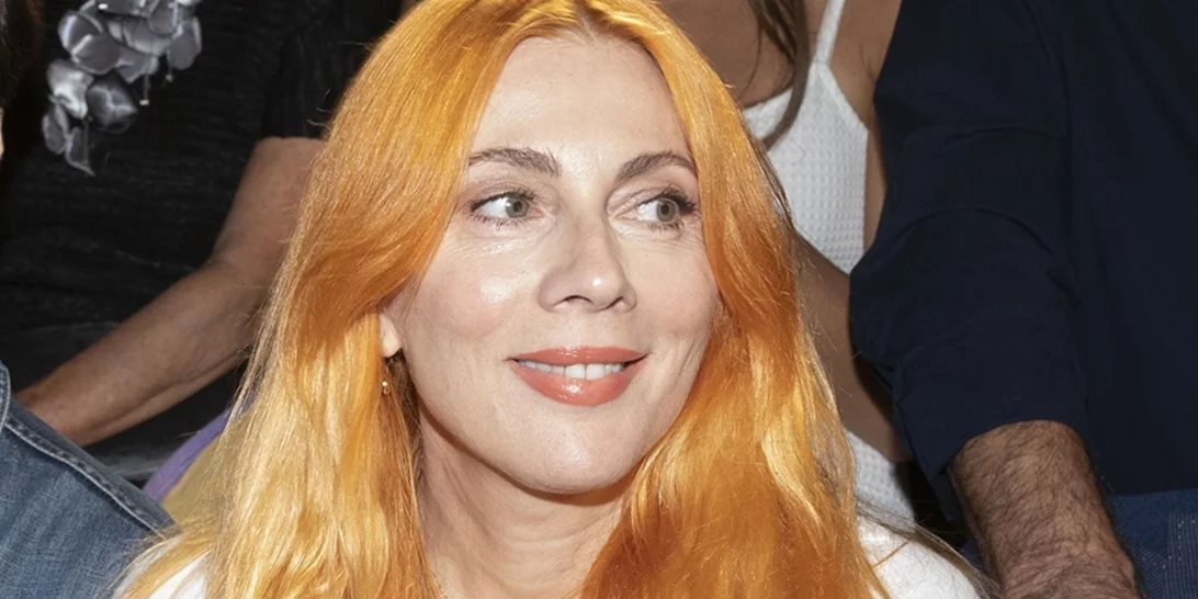 Σμαράγδα Καρύδη | Η downtown εμφάνισή της στη Βουκουρεστίου