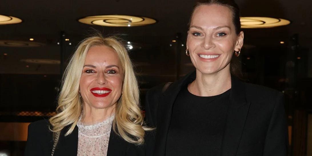 Μαρία Μπεκατώρου & Υβόννη Μπόσνιακ έχουν διαφορά ... ύψους | Τα χιουμοριστικά βιντεάκια στο TikTok