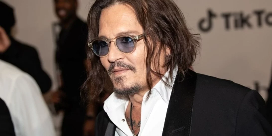 Ο Τζόνι Ντεπ σε συζητήσεις για την έκτη ταινία των "Πειρατών της Καραϊβικής"