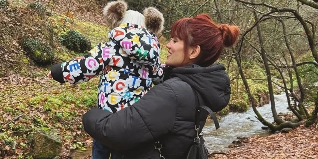 H κόρη της Μαίρης Συνατσάκη είναι fashion icon | 5 funky κολάν για να ντύσεις την κόρη σου σαν τη μικρή Ολίβια