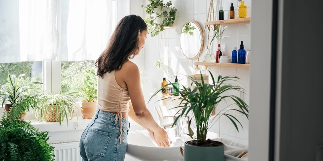 Γιατί το μπάνιο είναι το ιδανικό δωμάτιο για τα φυτά σου