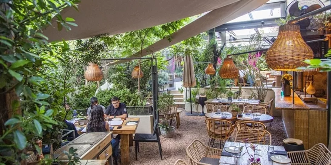 Γιατί όλοι λατρεύουν αυτή την αυλή στο Γαλάτσι