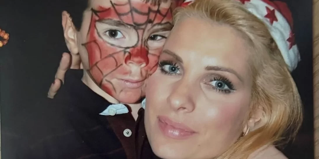 Γενέθλια για τον Άγγελο Λάτσιο | Η Ελένη Μενεγάκη μοιράζεται αδημοσίευτες φωτογραφίες από την παιδική του ηλικία