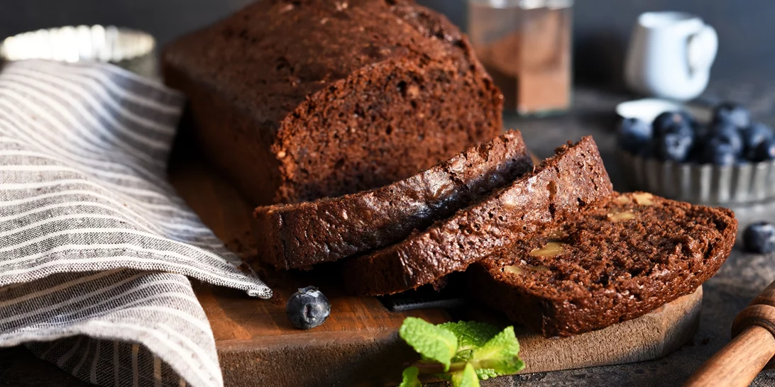 Σοκολατένιο κέικ του ονείρου με γιαούρτι και ελαιόλαδο | Η healthy συνταγή της Αργυρώς Μπαρμπαρίγου