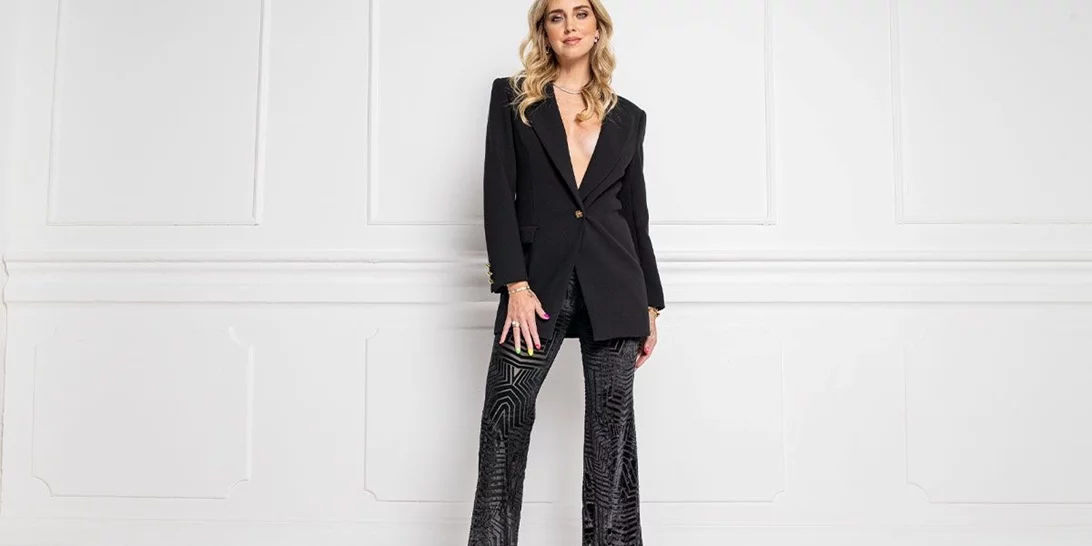 Η Calzedonia μάς παρουσιάζει τα απαραίτητα του glamorous εορταστικού look