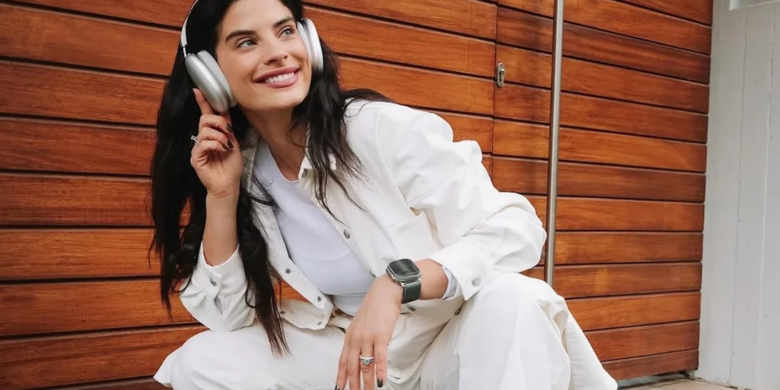 Χριστίνα Μπόμπα | Μας δείχνει βήμα βήμα πώς δημιουργεί ένα κομψό σύνολο για βόλτα στα χιόνια