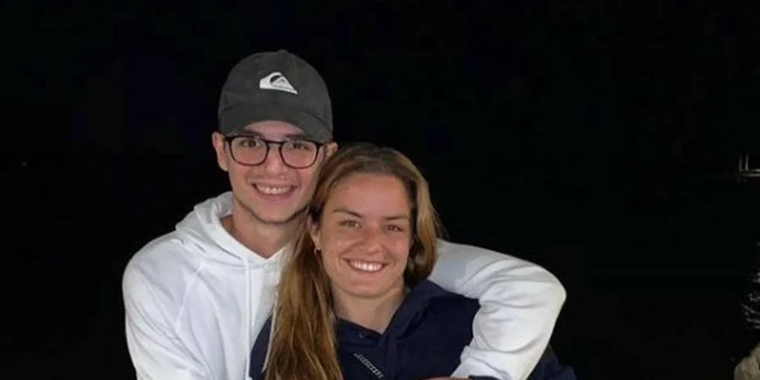 Μαρία Σάκκαρη - Κωνσταντίνος Μητσοτάκης | Full in love στην παραλία