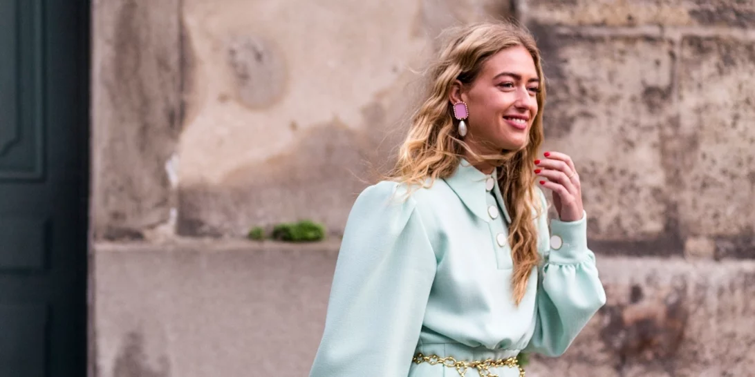 7 υπέροχα φορέματα που μπορείς να φορέσεις σε έναν φθινοπωρινό γάμο