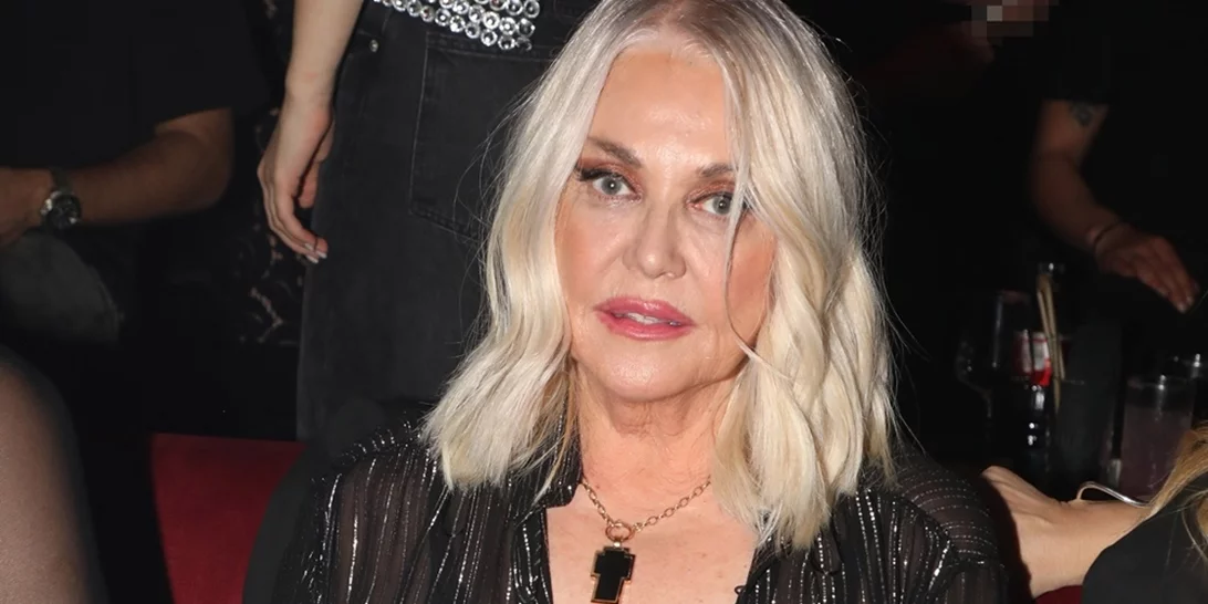 Η Ρούλα Κορομηλά έχει τα πιο καλλίγραμμα πόδια | Η φωτογραφία που το αποδεικνύει