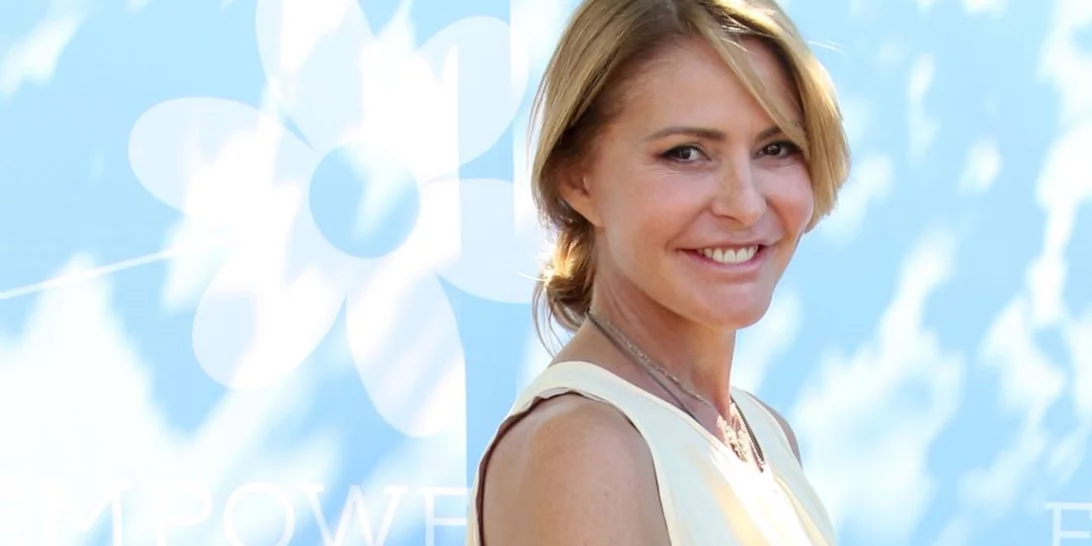 Μικρός εξερευνητής ο Παναγιώτης - Αντώνιος | Η Τζένη Μπαλατσινού τον απαθανατίζει να σκαρφαλώνει στα δέντρα