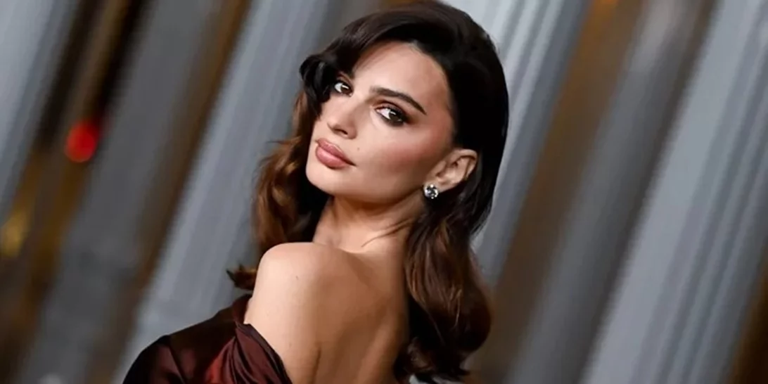 Ερωτευμένη με ελληνικής καταγωγής σκηνοθέτη, η Emily Ratajkowski