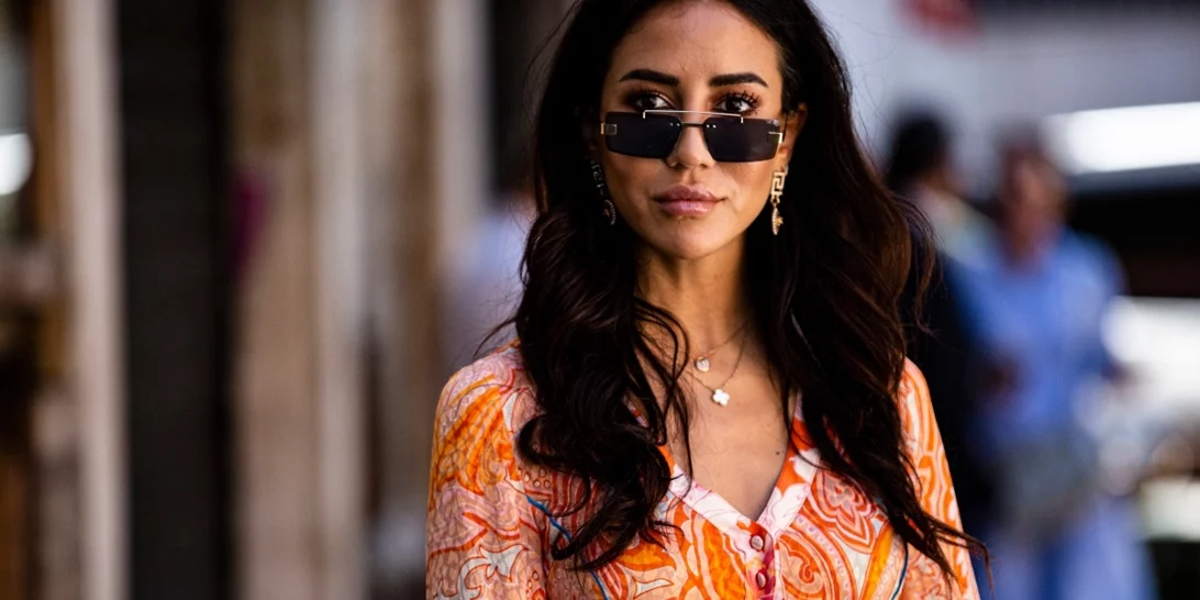 Τα 7 αξεσουάρ που κάθε κομψή γυναίκα εμπιστεύεται για τις καλοκαιρινές της εμφανίσεις