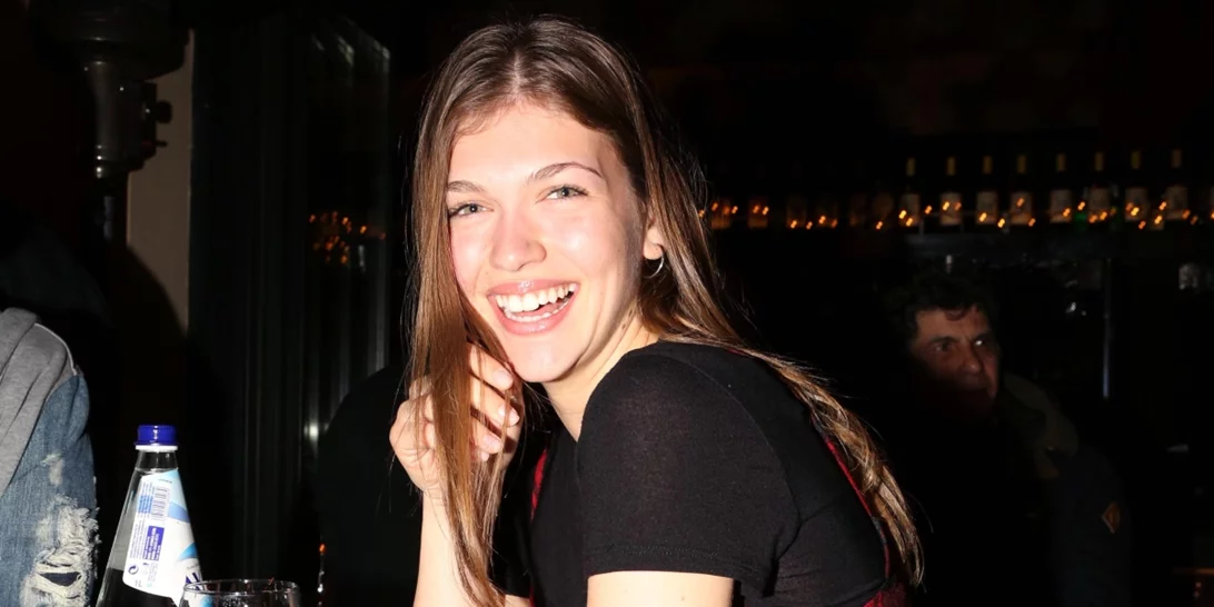 Κλέλια Ανδριολάτου | Φόρεσε το φόρεμα και τις μπότες από τα H&M που κάνουν τον τέλειο συνδυασμό για το φθινόπωρο