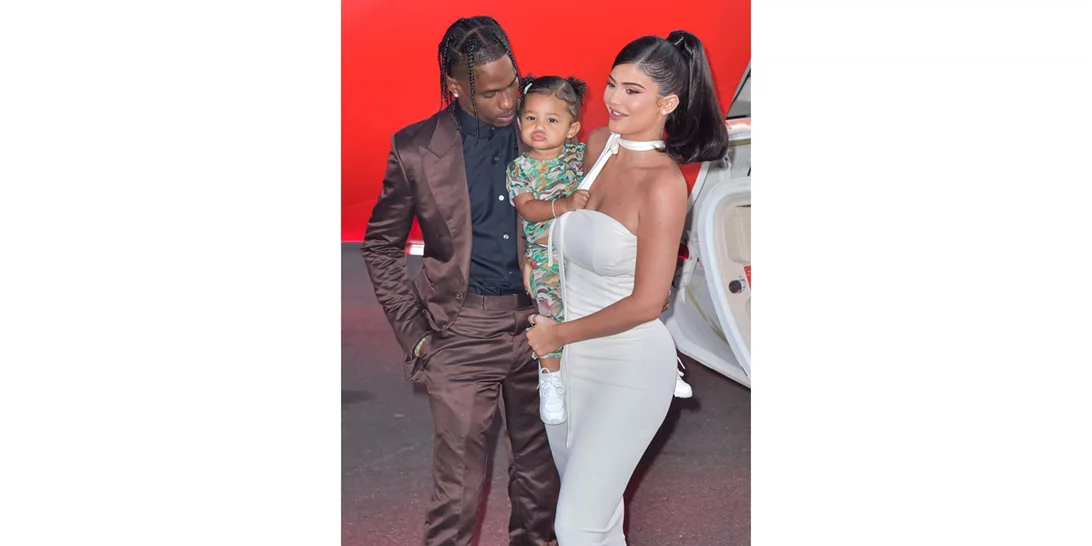 Kylie Jenner | Γέννησε το δεύτερο παιδί της - Ποιο είναι το φύλο του μωρού;