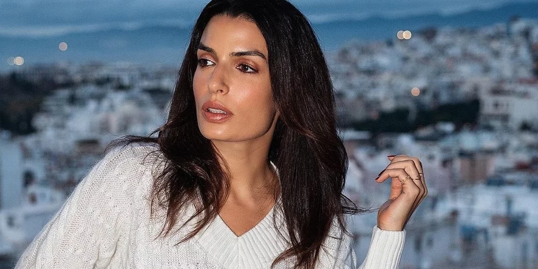 Η Τόνια Σωτηροπούλου βρήκε το κατάλληλο τζιν για την άνοιξη στη Calzedonia