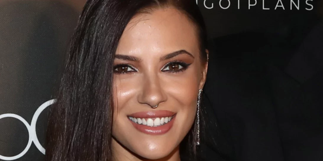 Αλλαγές | Η Λάουρα Νάργες κουρεύτηκε και μας δείχνει το νέο της look