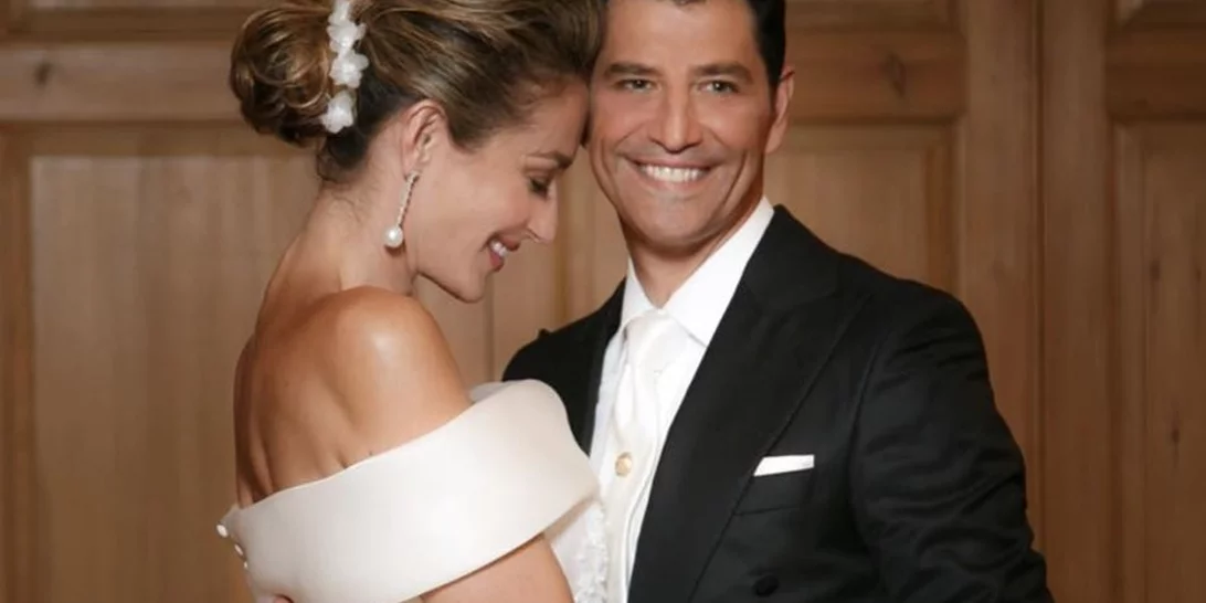 Στον γάμο της Κάτιας Ζυγούλη και του Σάκη Ρουβά | Η 1,70 λευκή τούρτα και η πολυτελής διακόσμηση της έπαυλης Βαρδινογιάννη