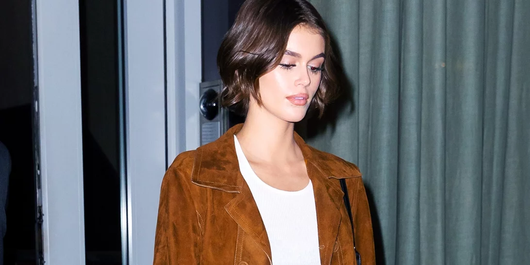Πώς θα φορέσεις με στιλ ένα suede jacket φέτος το φθινόπωρο