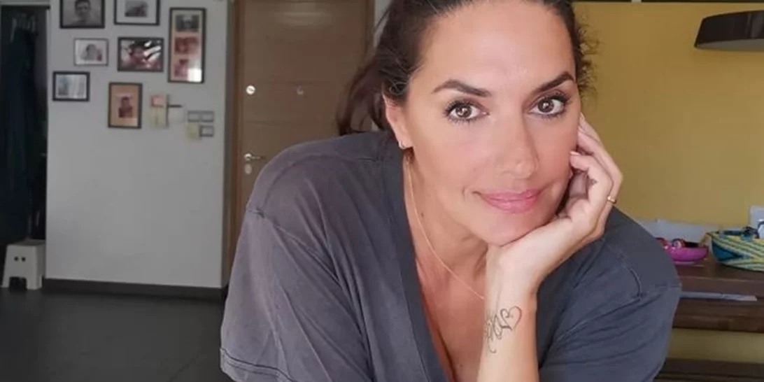 Σαν μοντέλο του Armani | H Nόνη Δούνια ποζάρει με τον εντυπωσιακό γιο της