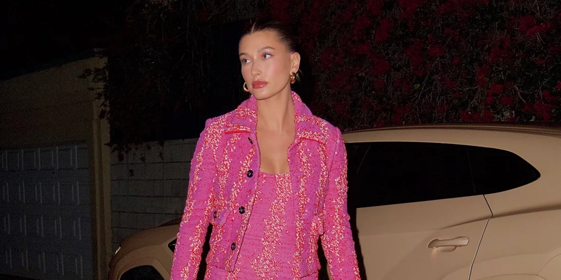 Τα looks της Hailey Bieber στη Μήλο που θα σε εμπνεύσουν για τις εμφανίσεις στις διακοπές σου