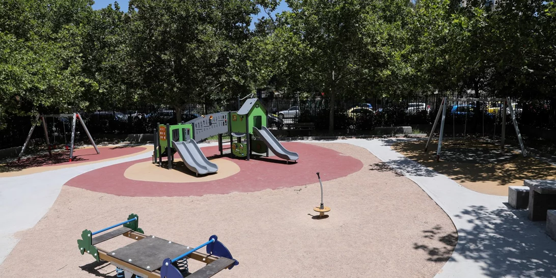 Επιτέθηκαν σε 12χρονο στο Μαρούσι | Ανήλικοι τον έδειραν και τον έκλεψαν σε παιδική χαρά