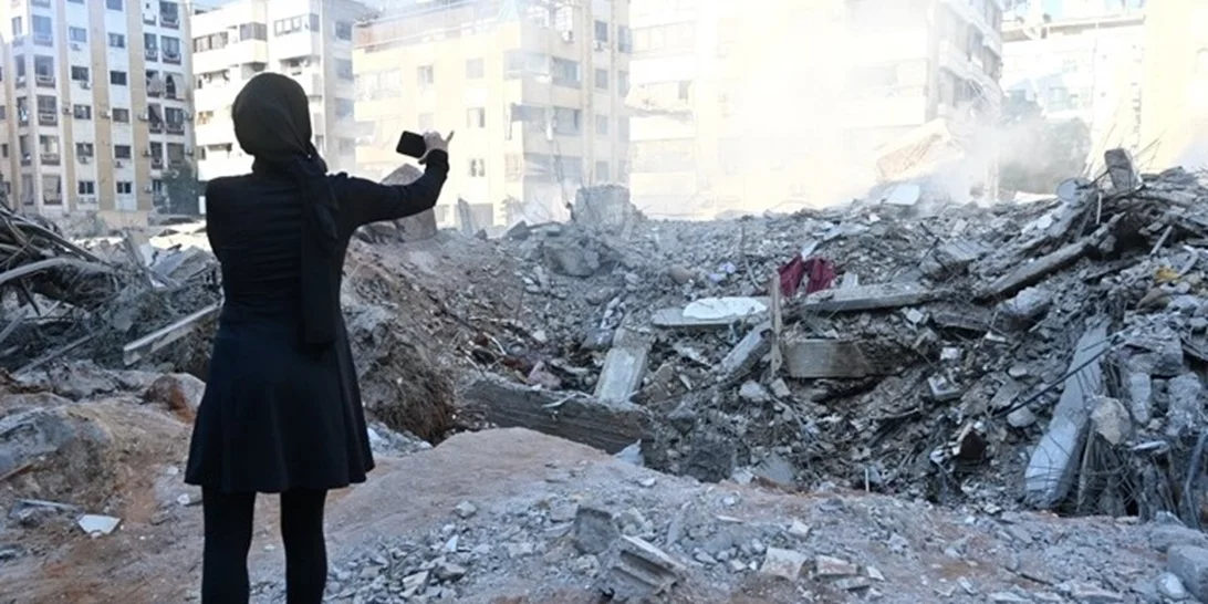 Δεκάδες χιλιάδες πολίτες επιστρέφουν στα σπίτια τους στον νότιο Λίβανο μετά την κατάπαυση του πυρός ανάμεσα στο Ισραήλ και τη Χεζμπολάχ