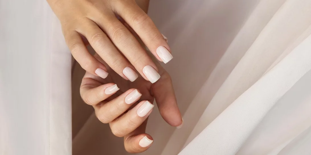 5 πράγματα που πρέπει να ξέρεις αν κάνεις μανικιούρ μόνη στο σπίτι