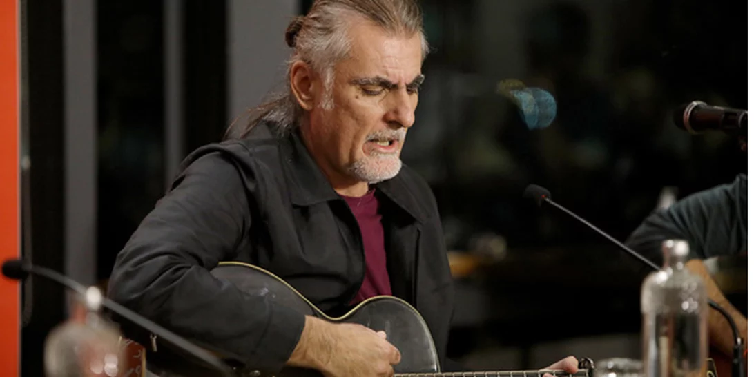 Ο Φίλιππος Πλιάτσικας σε μια σπάνια εμφάνιση συντροφιά με την πανύψηλη κόρη του