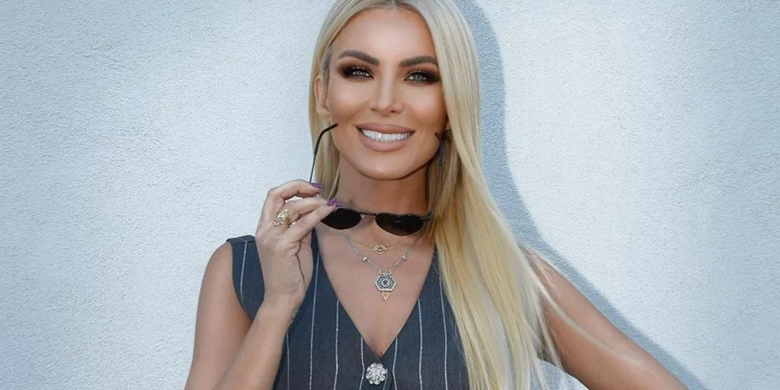 Κατερίνα Καινούργιου | Η chic φούστα της από τη Zara μπορεί να φορεθεί σε κάθε περίσταση