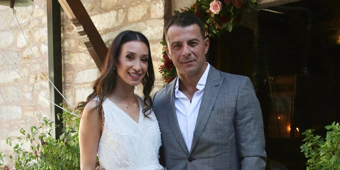 Γιώργος Αγγελόπουλος – Δήμητρα Βαμβακούση | Βάφτισαν την κόρη τους στη Σκιάθο