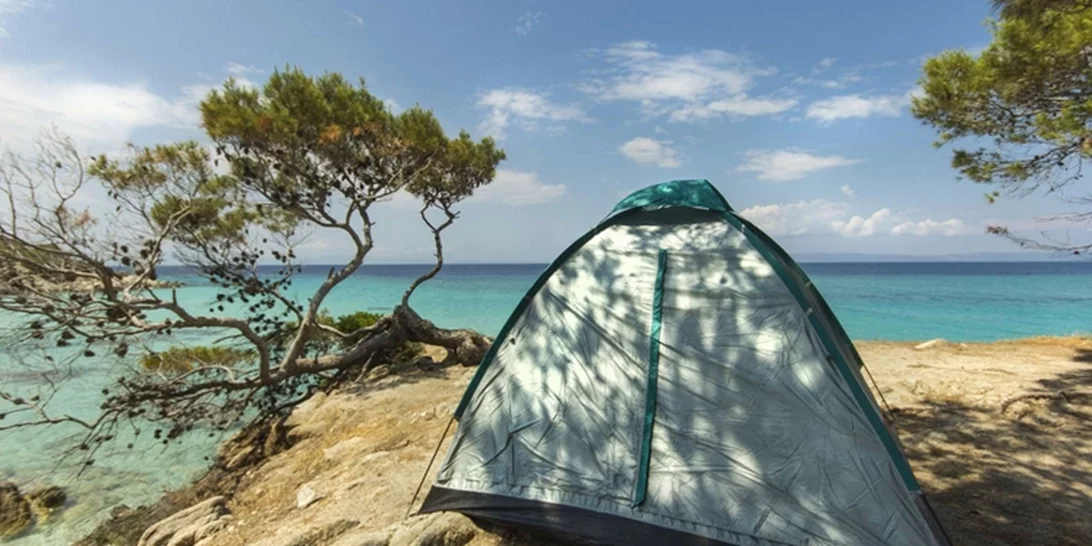6 βασικές συμβουλές για να πας για ελεύθερο κάμπινγκ προετοιμασμένος
