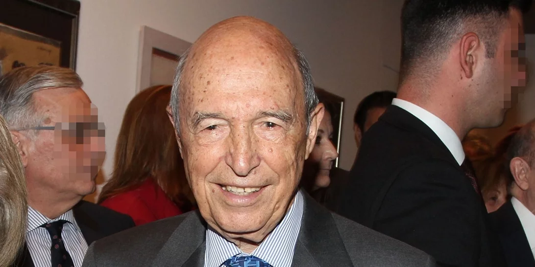 Στις 12 το τελευταίο αντίο στον Κώστα Σημίτη: Η σεμνή τελετή με 6 επικήδειους και η ταφή δίπλα στον Ανδρέα