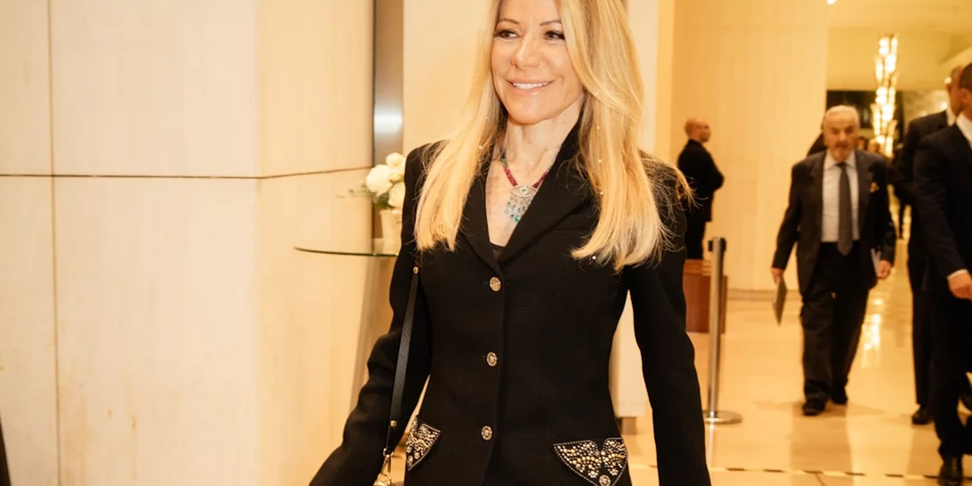 Μαριάννα Λάτση | Με sparkling look και το αγαπημένο της μοτίβο σε έξοδο με την Kimberly Guilfoyle