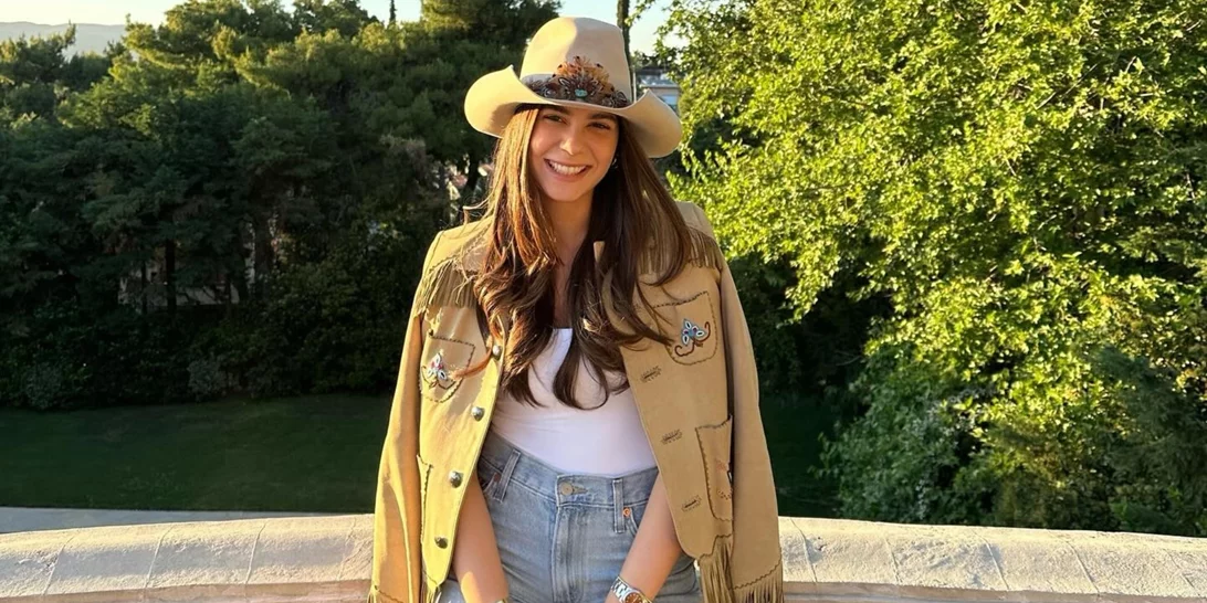 Η Αλεξάνδρα Κωστοπούλου φόρεσε το τζιν παντελόνι της, όπως οι Γαλλίδες fashionistas